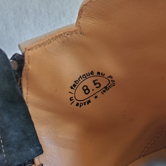 John Fluevog Enneagram Lace Up Shoe - Receptive (Size 8.5 in Black) - Picture 6 of 9